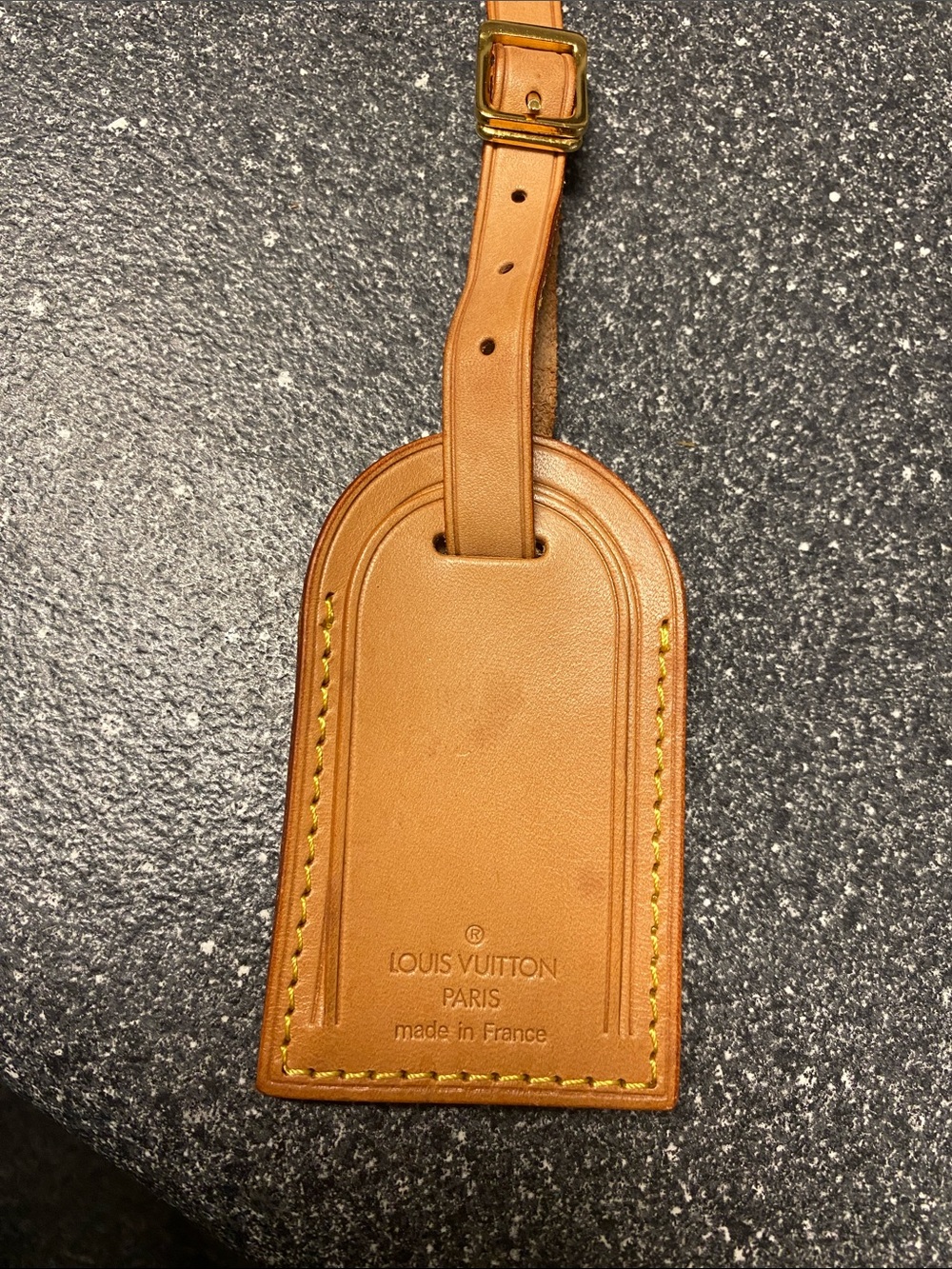 Louis Vuitton Tan Leather Luggage Tag with Gold-Tone Buckle - Picture 10 of 11